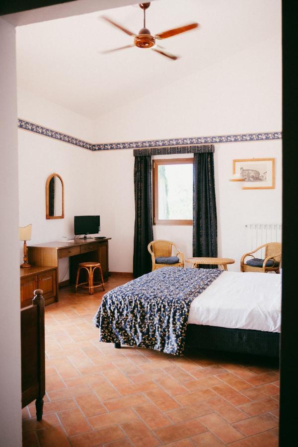 Fattoria Degli Usignoli Guest House San Donato in Fronzano Eksteriør bilde
